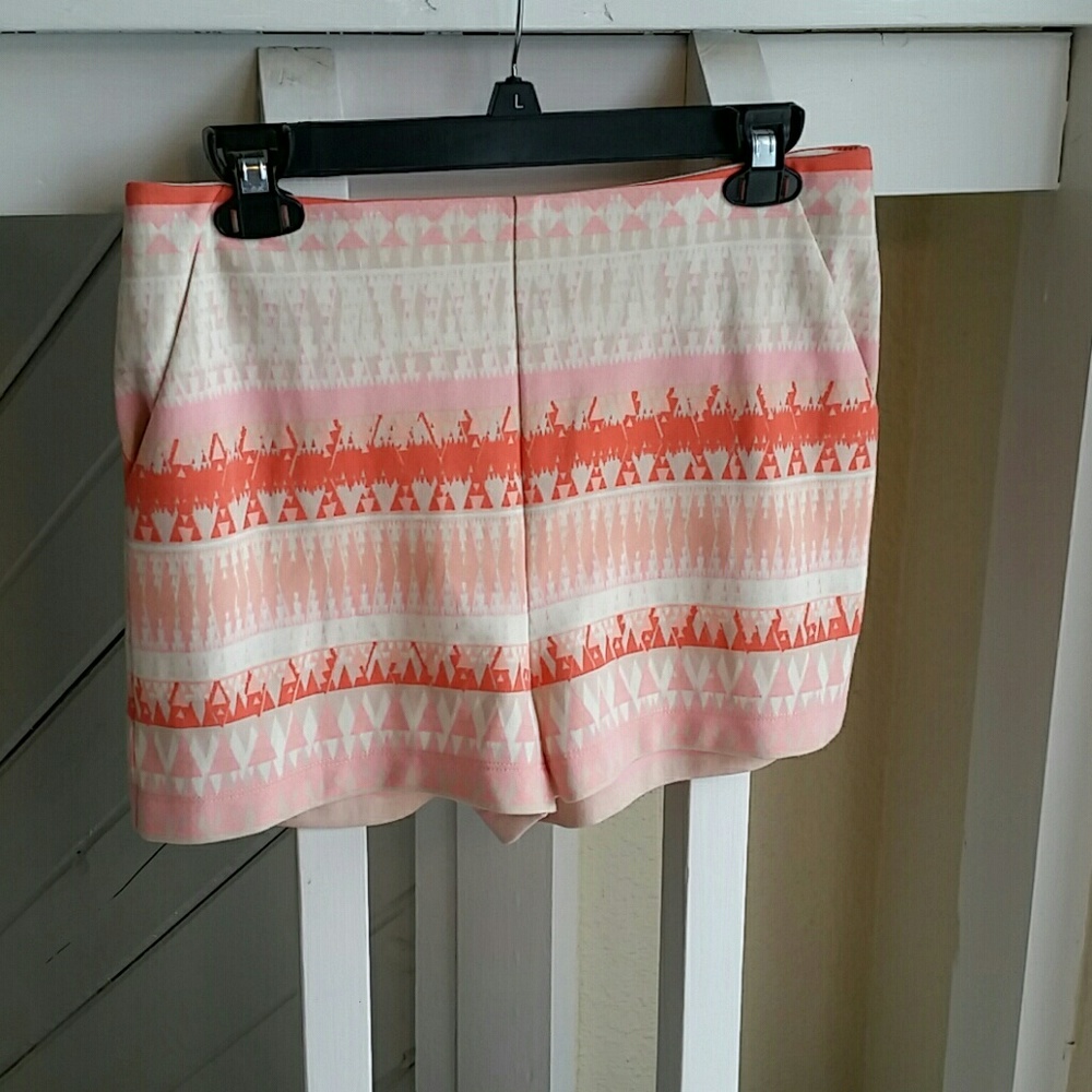 BCBG AZTEC SHORTS